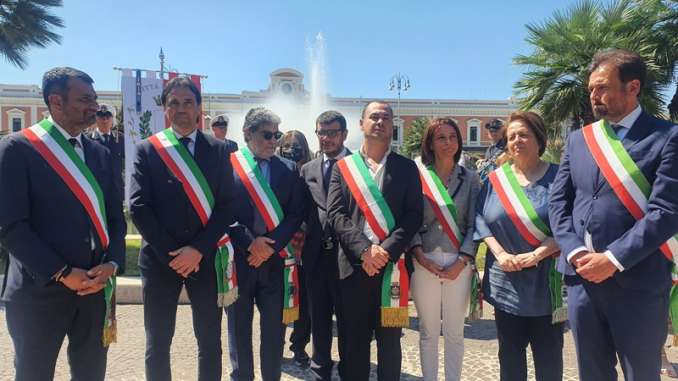 12-07-22 questa mattina il sindaco alla cerimonia in ricordo delle vittime del disastro ferroviario sulla tratta Andria-Corato_1