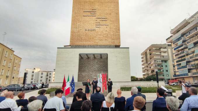 08-08-22 XXXI anniversario dell’arrivo della Vlora nel porto_oggi l’iniziativa in largo Sono persone a San Girolamo