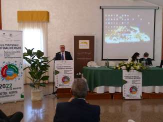 ferragosto: fipe-confcommercio, il ritorno ai livelli pre-covid con prenotazioni da tutto esaurito 78 tropiano ad assemblea federalberghi radio laser news matera potenza puglia basilicata