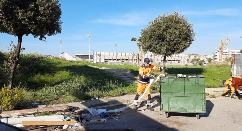 videotrappola e rifiuti abbandonati 2 radio laser news matera potenza puglia basilicata