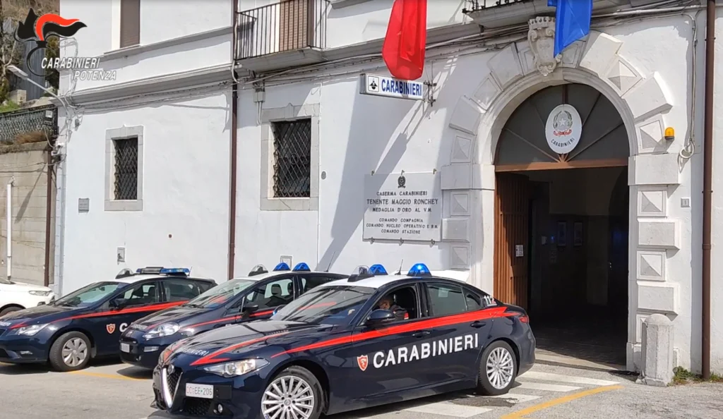 <strong>Lauria (PZ): donna si barrica in casa, intervengono i negoziatori dell’Arma dei Carabinieri.</strong>