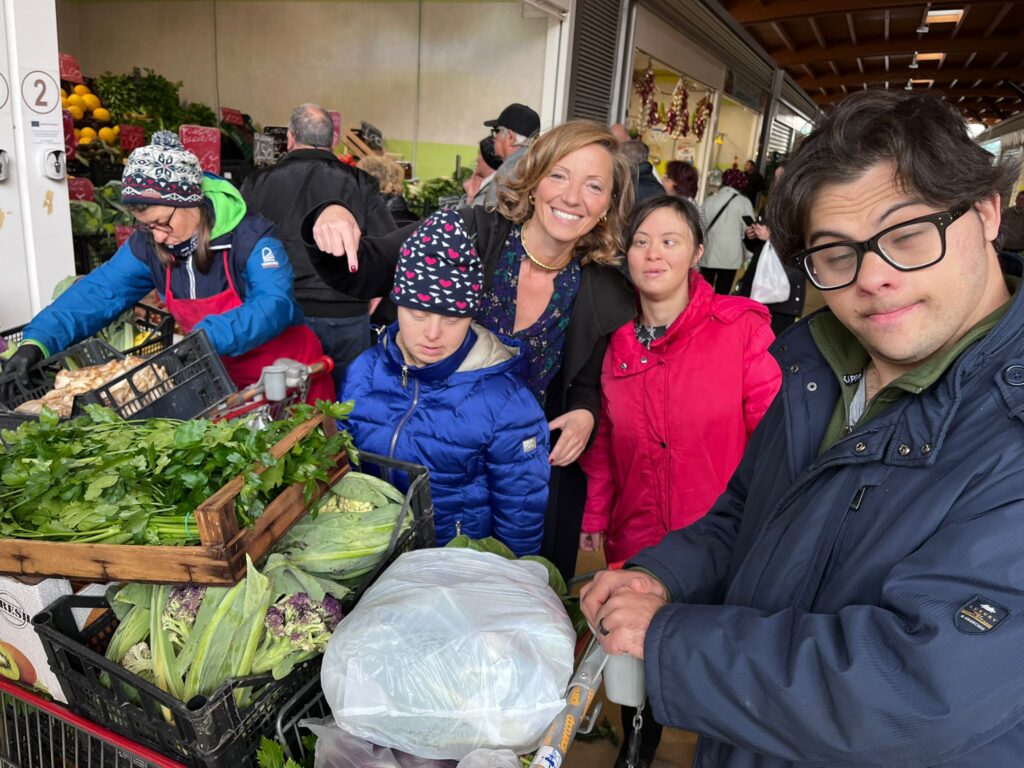 22 11 22 bari social food questa mattina il recupero delle eccedenze alimentari presso il mercato di japigia a cura dei ragazzi dellaipd 3 radio laser news matera potenza puglia basilicata