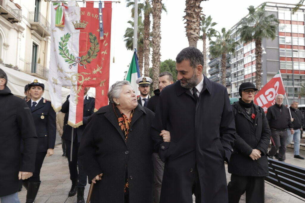 28 11 22 stamattina la cerimonia per il 45° anniversario dellomicidio di benedetto petrone 2 radio laser news matera potenza puglia basilicata