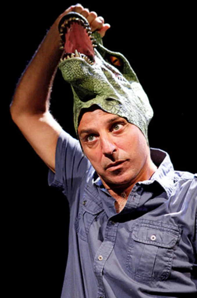 <strong>"MIO FRATELLO RINCORRE I DINOSAURI" E "ALTRIMENTI ARRIVA L'UOMO NERO" IN SCENA A TREPUZZI PER LA STAGIONE DEI TEATRI DEL NORD SALENTO</strong>