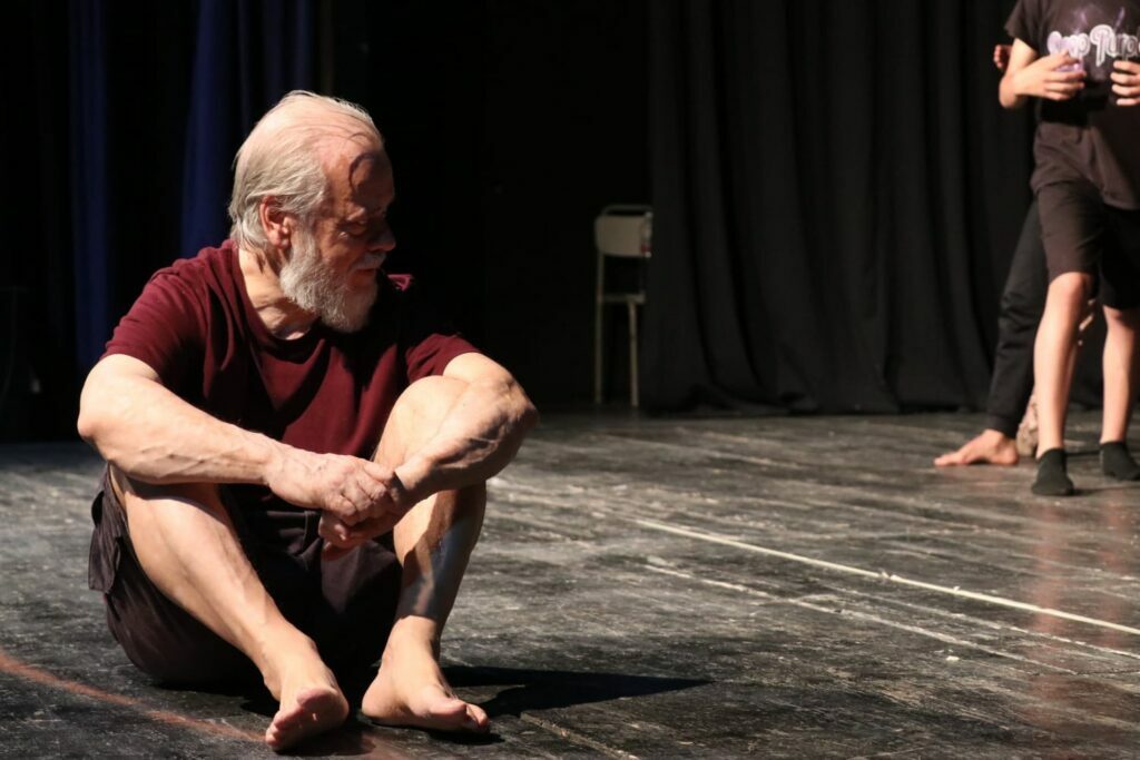 fabio tolledi astragali teatro foto marina coluccia radiolaser news matera potenza puglia basilicata