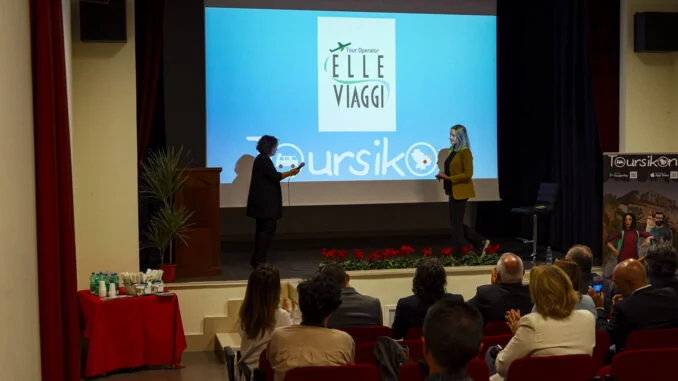 Toursikon-26ott22_1