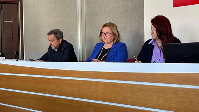 ebab, da sinistra eenzo iacovino, vice pres. e al centro rosa gentile, presidente