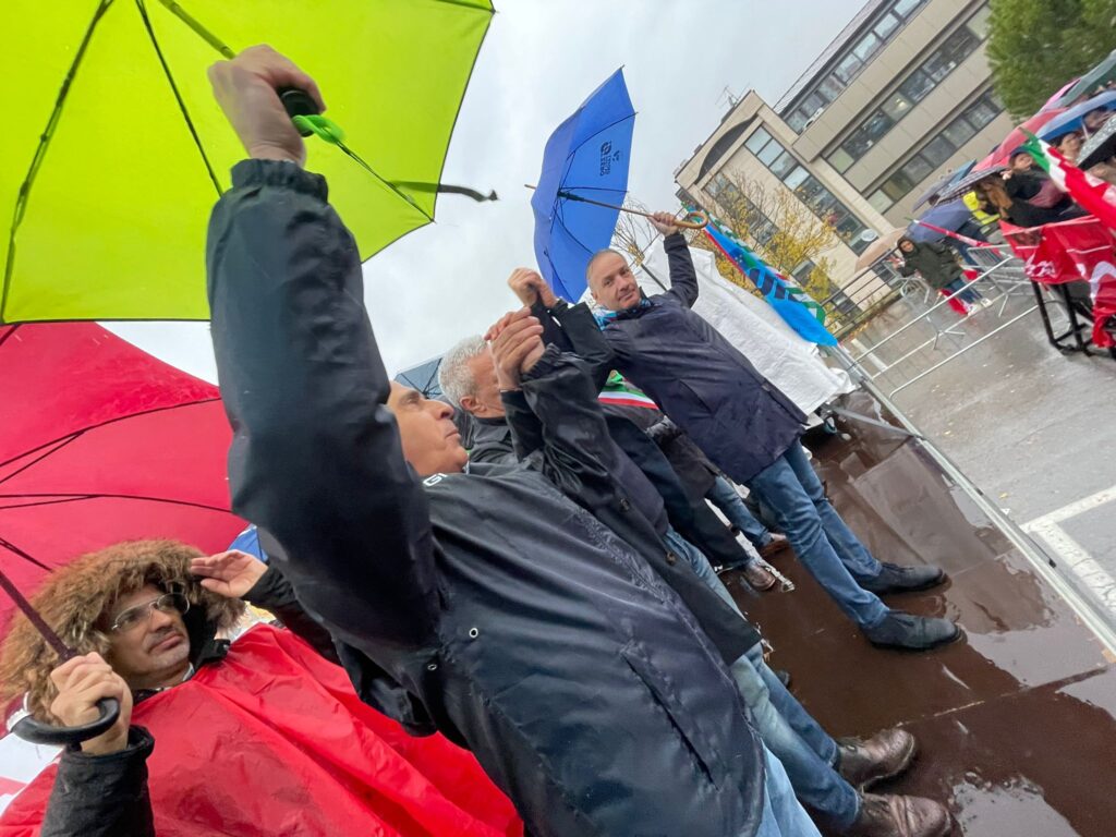 manifestazione oggi 2 radio laser news matera potenza puglia basilicata