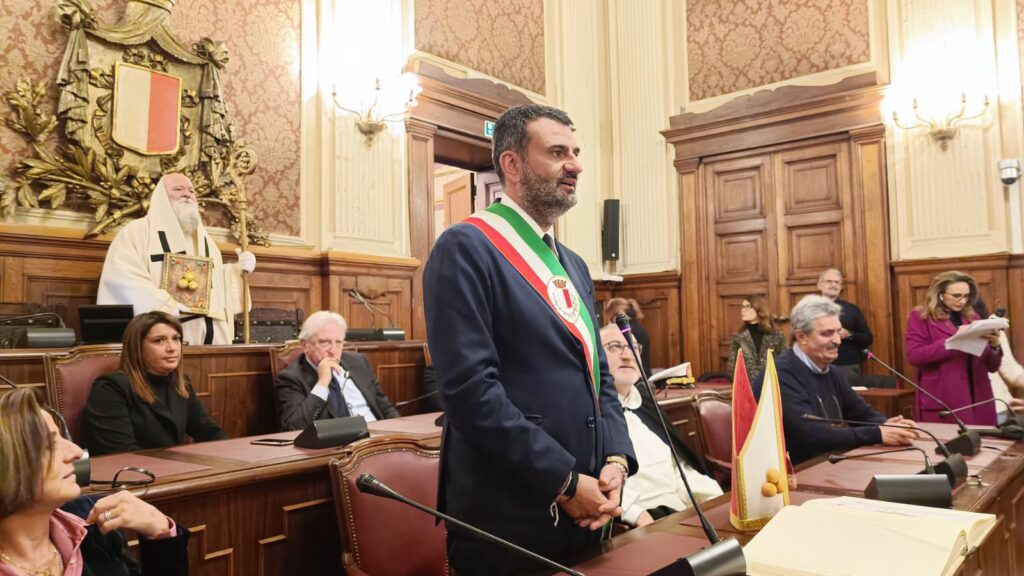 06 12 22 nicolino doro 2022 oggi a palazzo di citta la cerimonia di premiazione della xxiv edizione foto 1 radiolaser news matera potenza puglia basilicata