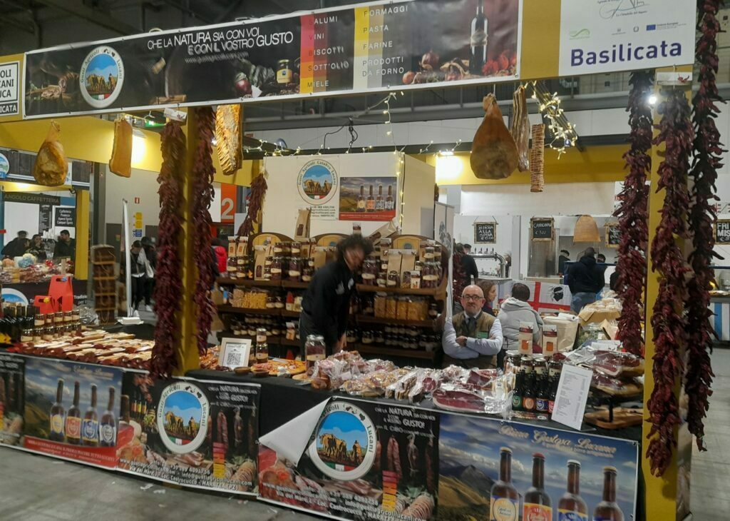 07 stand gusti agricoli lucani 1 radio laser news matera potenza puglia basilicata