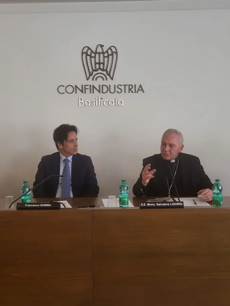 VISITA DELL’ARCIVESCOVO LIGORIO A CONFINDUSTRIA PER L’INCONTRO CON LE ASSOCIAZIONI DATORIALI