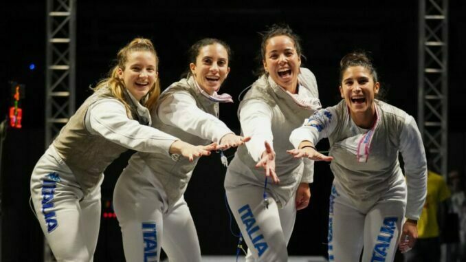 Foil WomanIn photo: ITA Photo Alegni/BizziTeam