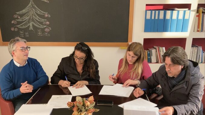 La firma del protocollo ASM ATS