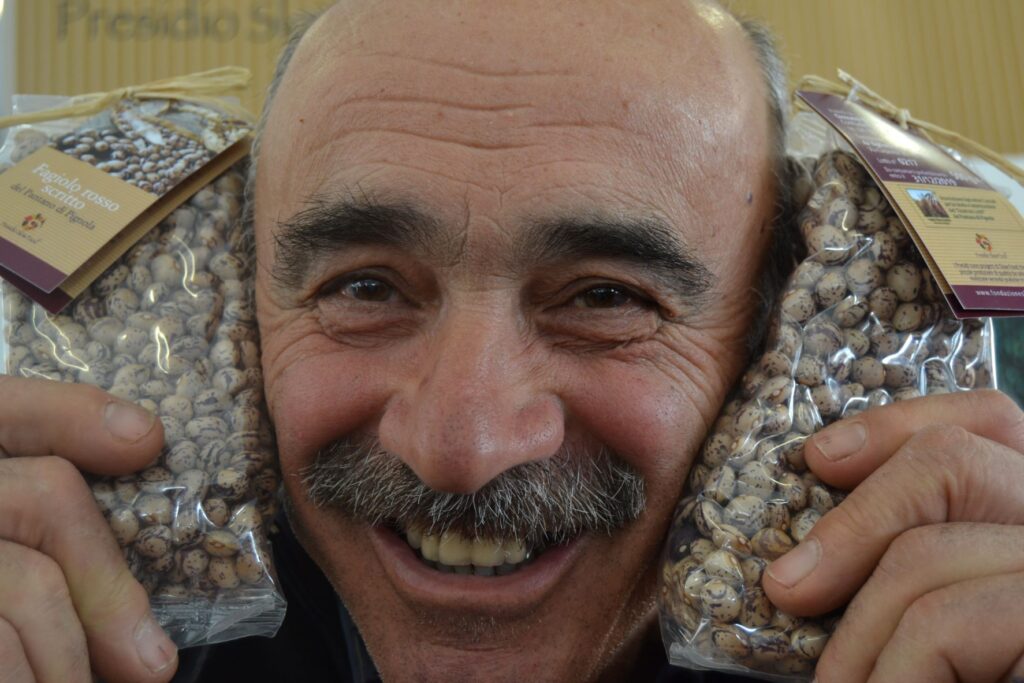 arriva anche in basilicata il mercato della terra slow food! 1 mercato della terra matera foto di francesco linzalone radiolaser news matera potenza puglia basilicata