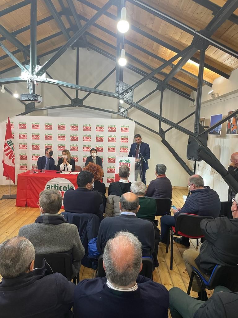 ferrone (articolo uno): il pd dica qualcosa di sinistra 1 carmine ferrone ad assemblea articolo uno 2 radiolaser news matera potenza puglia basilicata