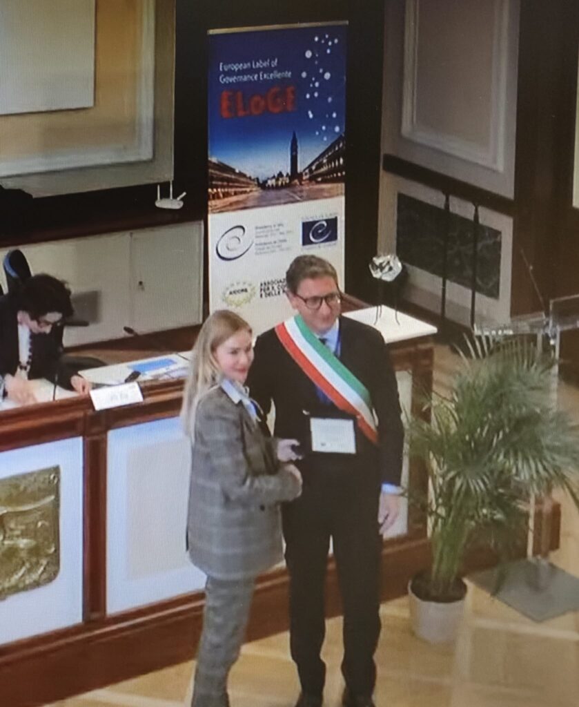 consegna premio eloge radiolaser news matera potenza puglia basilicata