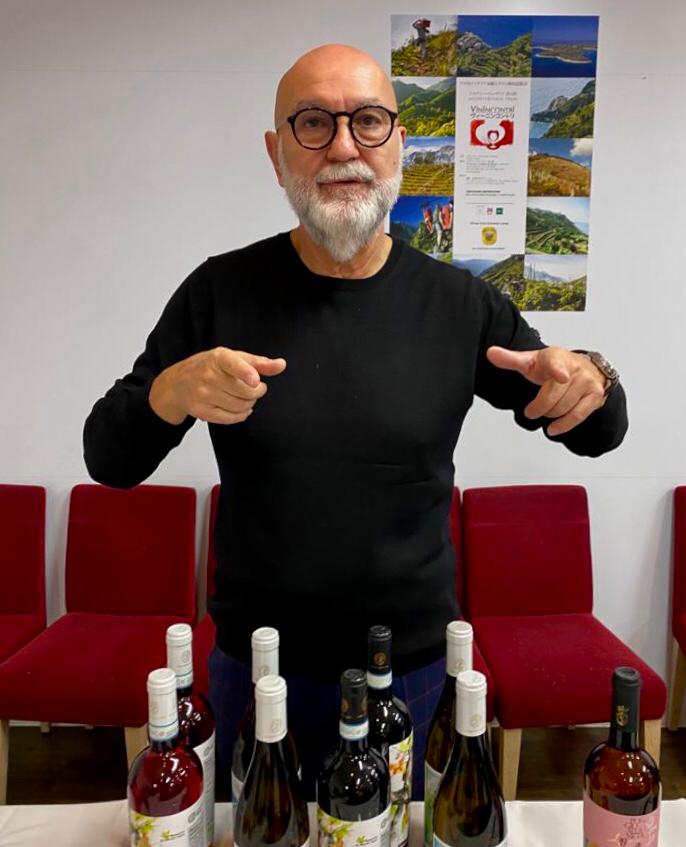 vino: contro l’atteggiamento “schizofrenico” dell’ue scende in campo de anna promotore-organizzatore di “vini da terre estreme” (matera 25-27 marzo)