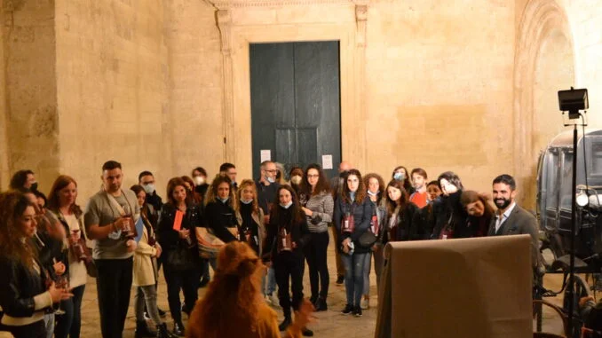 Attraverso-il-Castello-Carlo-V-di-Lecce