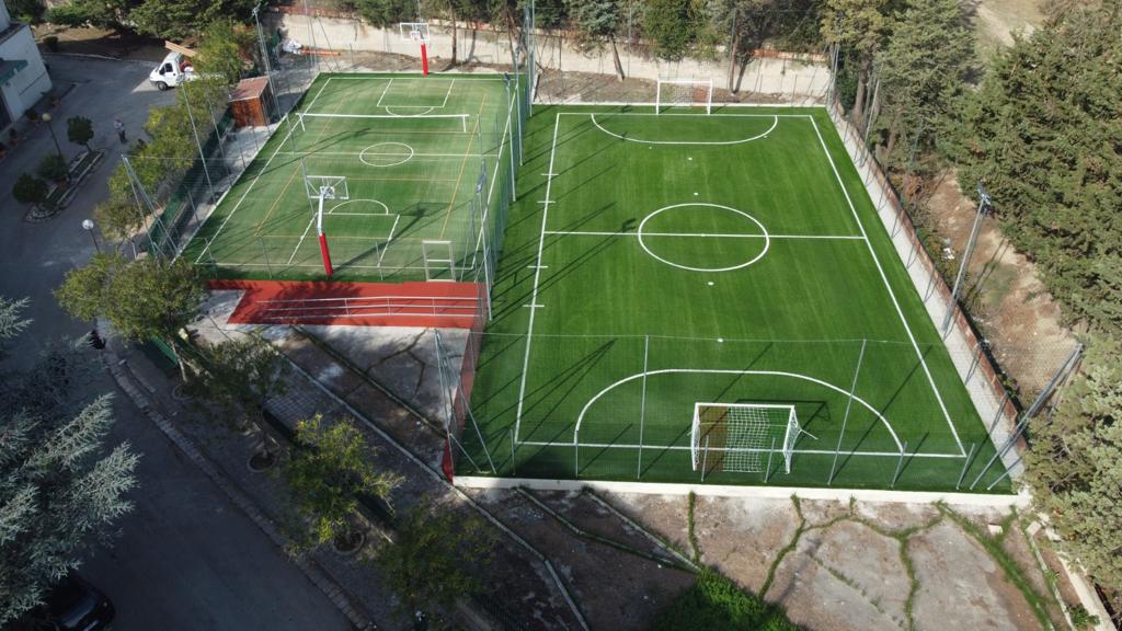 <strong>La Provincia di Matera potenzia l’offerta sportiva connessa all’attività scolastica: sabato 14 gennaio l’inaugurazione degli impianti all’aperto dell’ITCG Loperfido. Il presidente, Piero Marrese: “Strutture al servizio non solo della scuola, ma di tutta la comunità”.</strong>