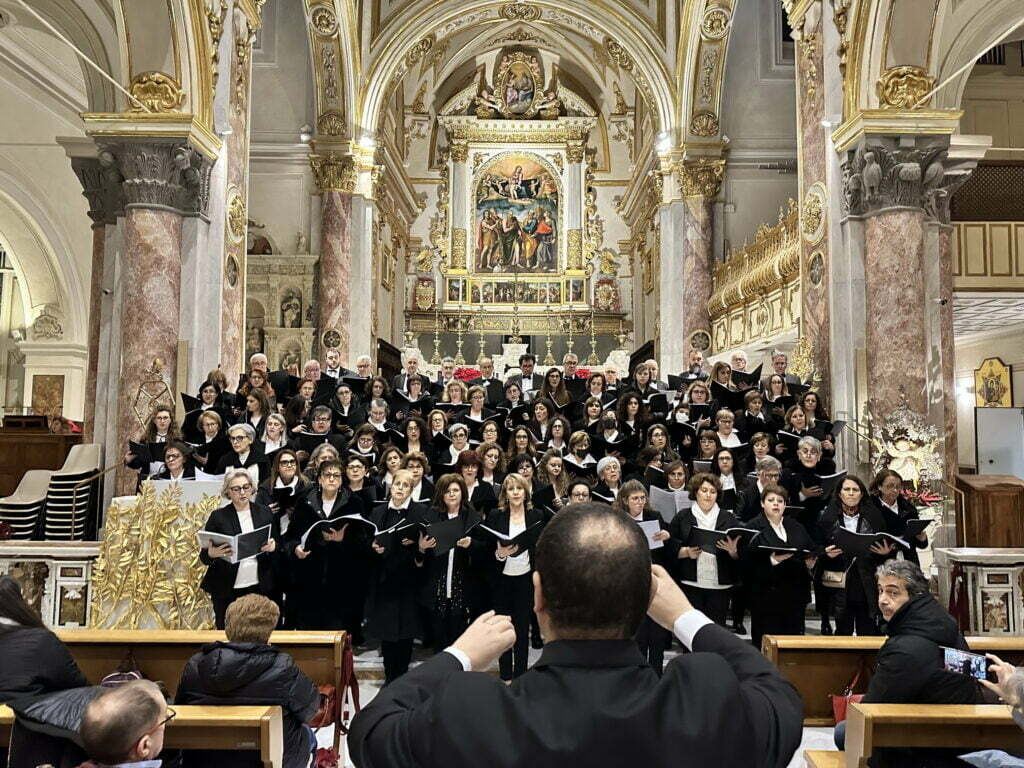 Concerto del coro diocesano “Signum magnum” nel segno grande dell’unità Concerto del coro diocesano “Signum magnum”