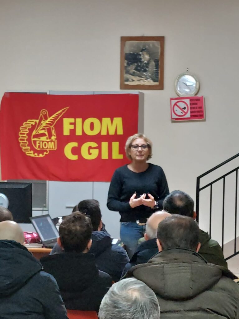 Calamita: “Incertezza di prospettiva produttiva e occupazionale. Le aziende non hanno ancora acquisito le commesse per la prossima produzione di componenti per le nuove vetture elettriche che si dovrebbero produrre a Melfi nel 2024.<strong>Regione Basilicata convochi quanto prima il tavolo sull’automotive”</strong>