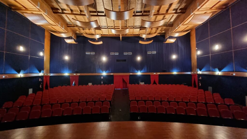 attesa per la riapertura del cinema hollywood di policoro 1 cinema hollywood policoro radio laser news matera potenza puglia basilicata