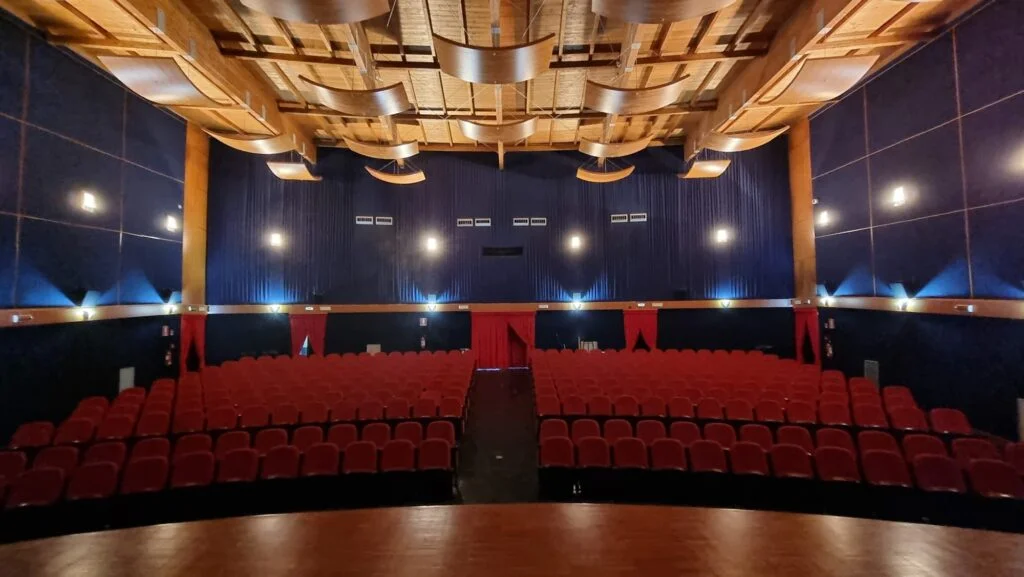 Attesa per la riapertura del Cinema Hollywood di Policoro
