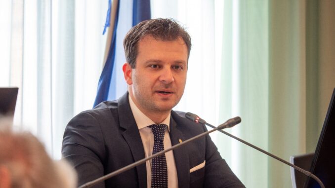 3 - AVV. CHRISTIAN GIORDANO, SINDACO DI VIETRI DI POTENZA