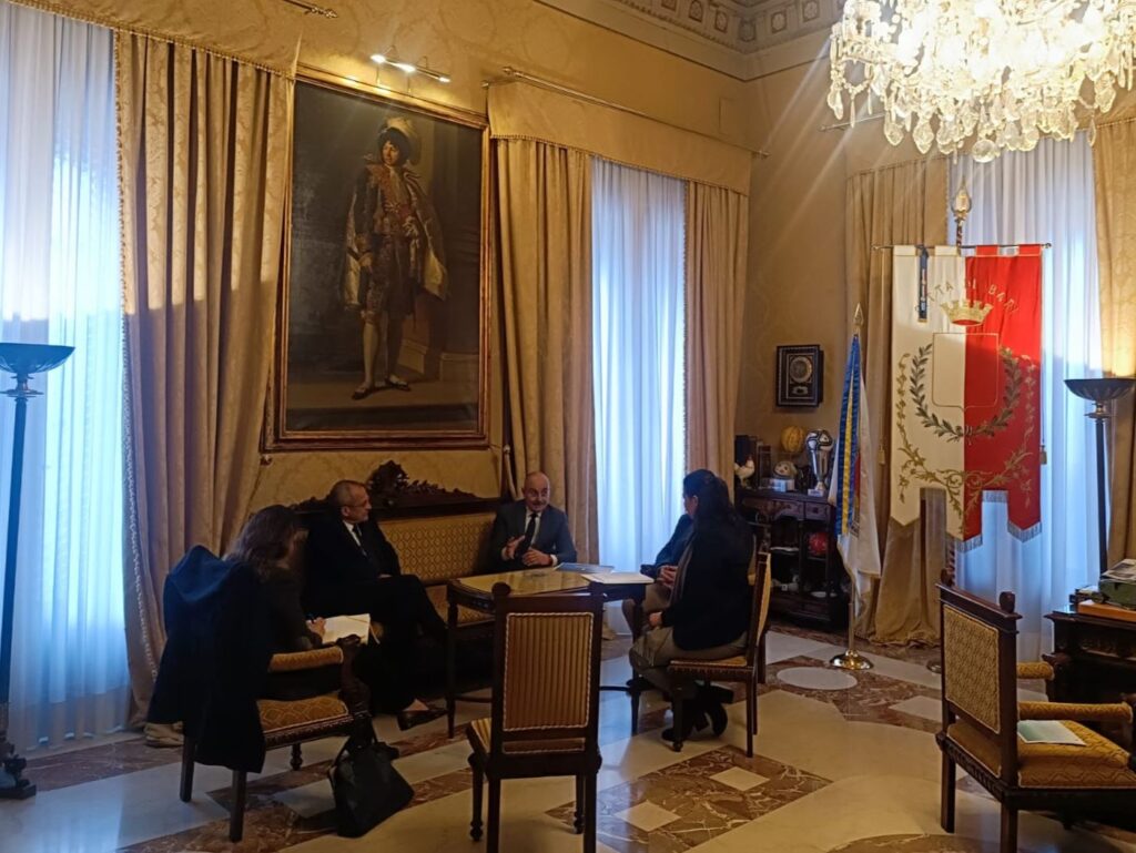 STAMATTINA A PALAZZO DI CITTÀ L’INCONTRO TRA L’ASSESSORE GALASSO E IL CONSIGLIERE PER GLI AFFARI ECONOMICI DELL’AMBASCIATA DI FRANCIA IN ITALIA