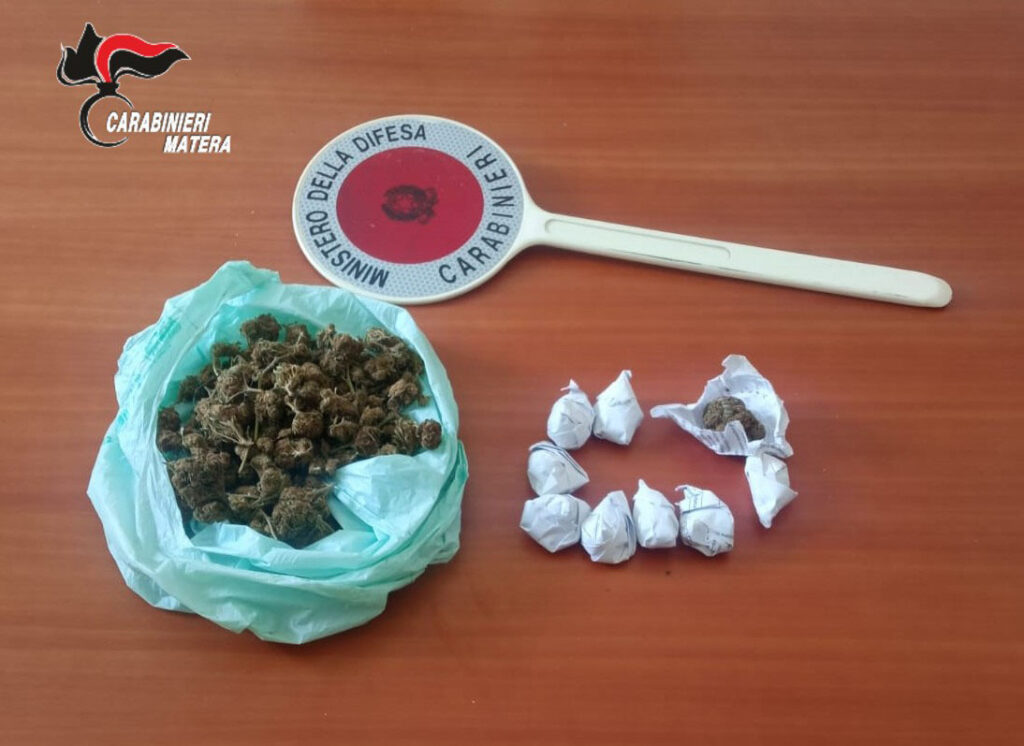 METAPONTO DI BERNALDA (MT): I CARABINIERI DELLA LOCALE STAZIONE ARRESTANO UNO STRANIERO DI 29 ANNI PER DETENZIONE AI FINI DI SPACCIO DI SOSTANZA STUPEFACENTE.