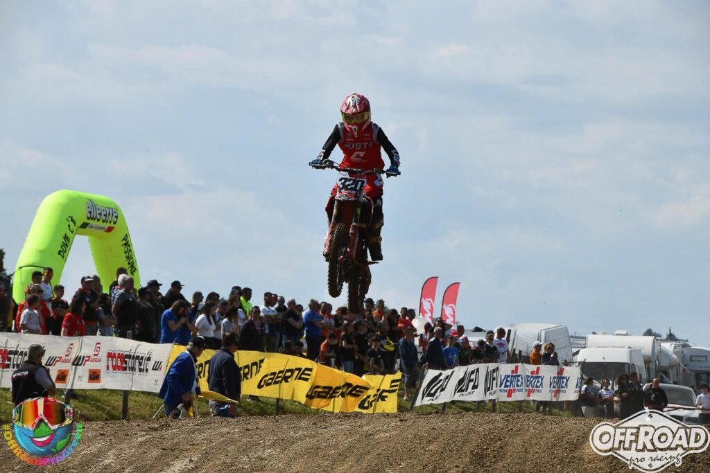L’unione fa la forza. La seconda tappa della prova della selettiva per il Centro-Sud del campionato italiano “MX Junior" della FMI, ospitata nel crossodromo “Don Paolo” di Montalbano Jonico, ha generato un percorso virtuoso per il territorio. Il sindaco, Piero Marrese: “Orgogliosi di aver sposato la manifestazione e di aver contribuito a far conoscere la provincia di Matera”. crossodromo