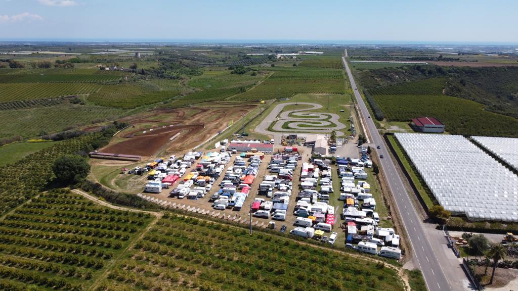 L’unione fa la forza. La seconda tappa della prova della selettiva per il Centro-Sud del campionato italiano “MX Junior" della FMI, ospitata nel crossodromo “Don Paolo” di Montalbano Jonico, ha generato un percorso virtuoso per il territorio. Il sindaco, Piero Marrese: “Orgogliosi di aver sposato la manifestazione e di aver contribuito a far conoscere la provincia di Matera”. crossodromo