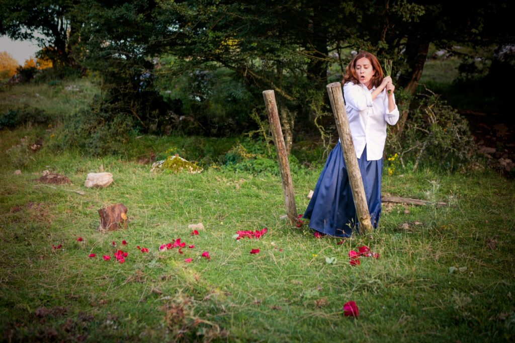 roberta quarta astragali teatro foto marina colucci radiolaser news matera potenza puglia basilicata