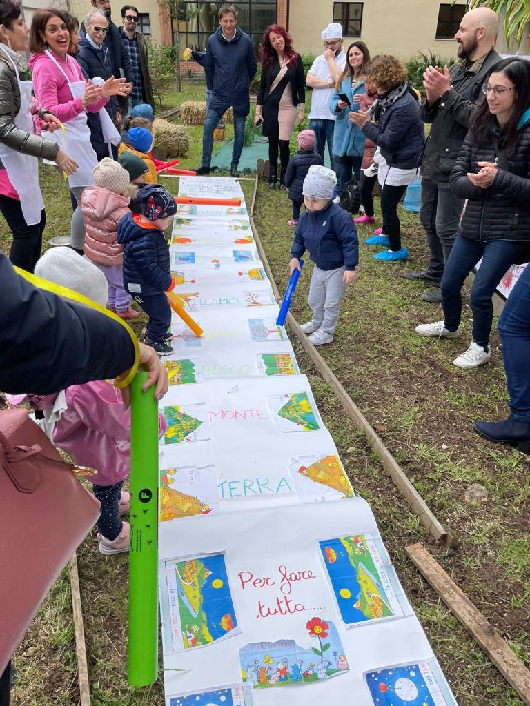 INAUGURATO L’ORTO DEGLI ODORI NELLA SEDE DEL MUNICIPIO AL TERMINE DEL PROGETTO “CUCINA SENZA BARRIERE orto