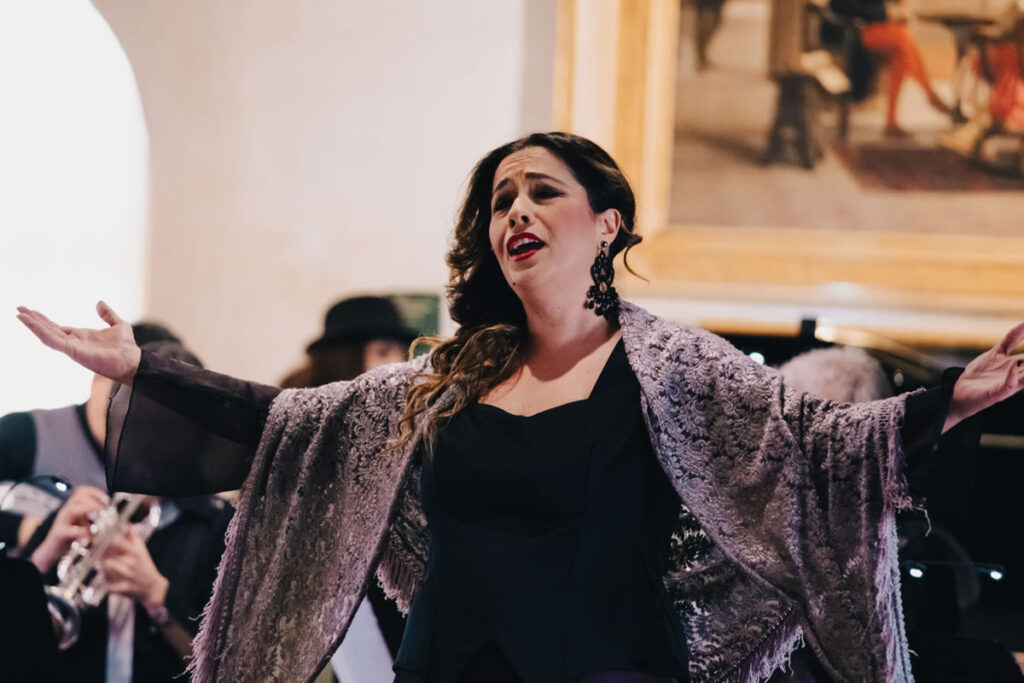 firenze, il soprano materano antonella rondinone porta in scena "l'opera da tre soldi" per il xxx° anniversario della strage dei georgofili 2 02 antonella rondinone scena radiolaser news matera potenza puglia basilicata