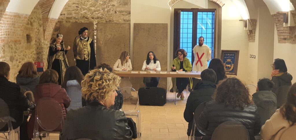 Maria Di Tursi presenta al castello di Bernalda la sua biografia di Giovanni Paolo II giovanni paolo ii