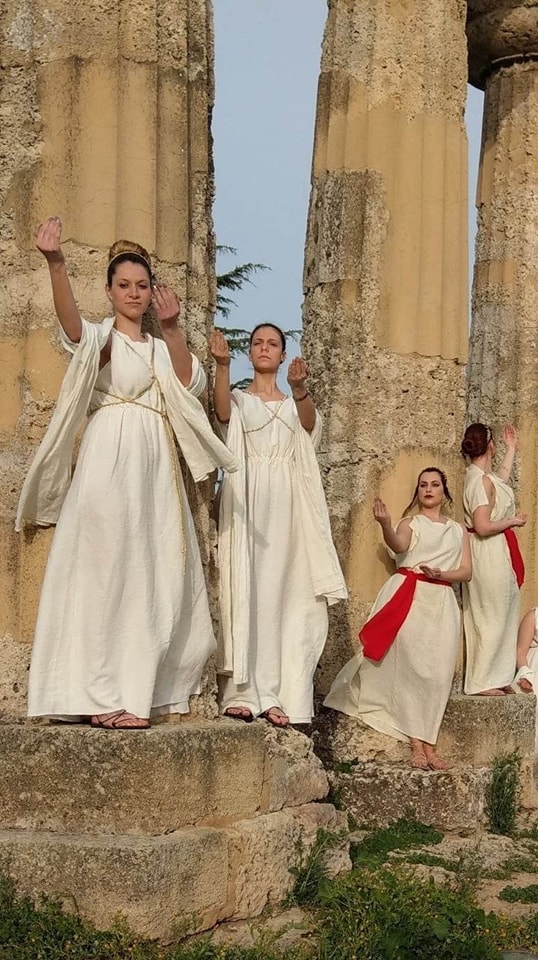 LE NAIADI DI METAPONTION A TARAS PER LA GRANDE FESTA DEL RITORNO DI PERSEPHONE E DELLA PRIMAVERA metapontion