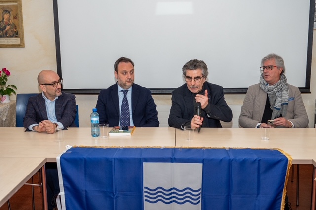 DUE LUCANI NEL MONDO INSIGNITI DAL PRESIDENTE DELLA REPUBBLICA mondo
