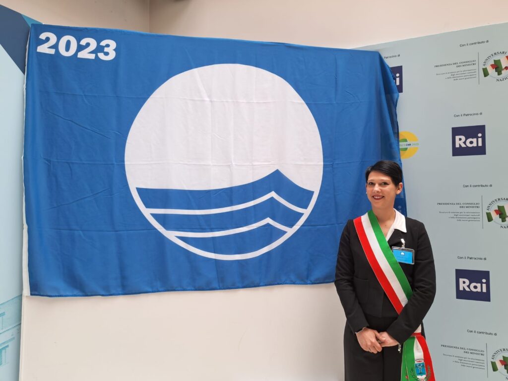 CINQUE VOLTE BLU.VILLAPIANA CONQUISTA LA BANDIERA 2023 villapiana