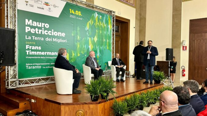 FOTO RELATIVA ALLA SERATA IN ONORE DI MAURO PETRICCIONE