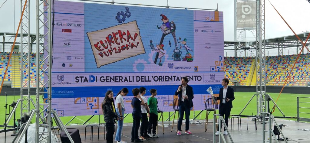 “EUREKA! FUNZIONA!”: SCOLARI DI RIONERO A FROSINONE PER GLI “GLI STADI GENERALI DELL’ORIENTAMENTO” orientamento
