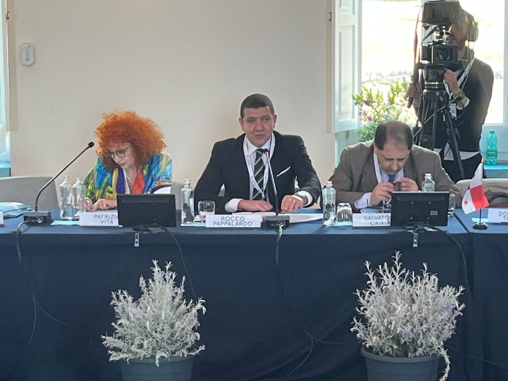 INTERVENTO DEL VICE PRESIDENTE DELLA PROVINCIA DI POTENZA ROCCO PAPPALARDO ALL’ASSEMBLEA DELLA COMMISSIONE REGIONALE DEI LUCANI NEL MONDO – MARATEA 12/05/2023 lucani nel mondo