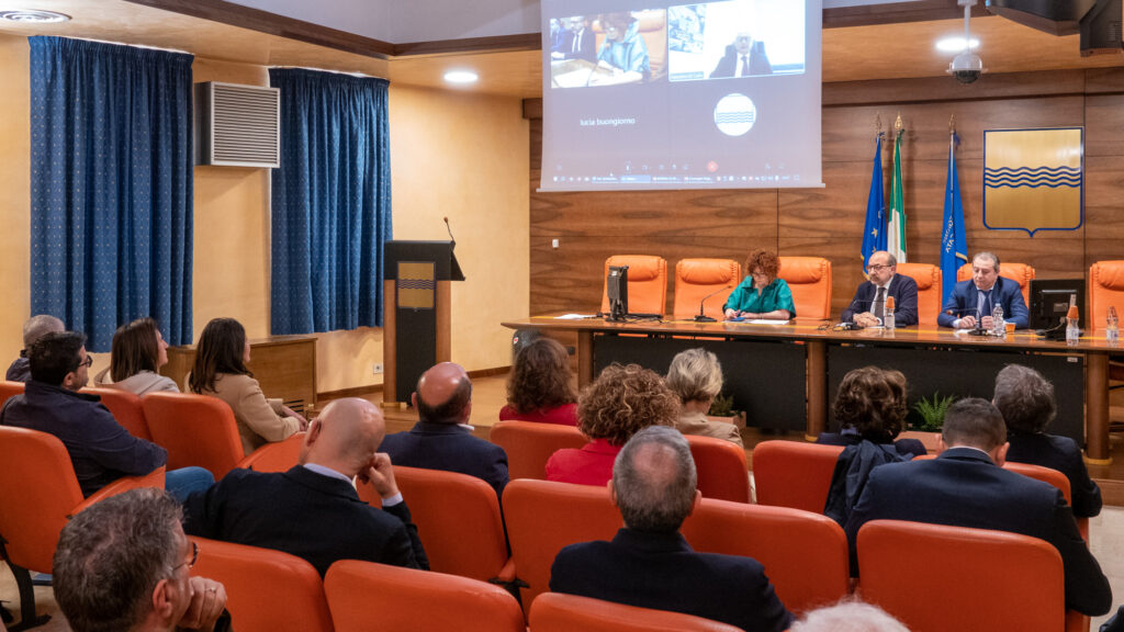 strategie di sviluppo per la basilicata, incontro in regione 1 rb 0361 radiolaser news matera potenza puglia basilicata