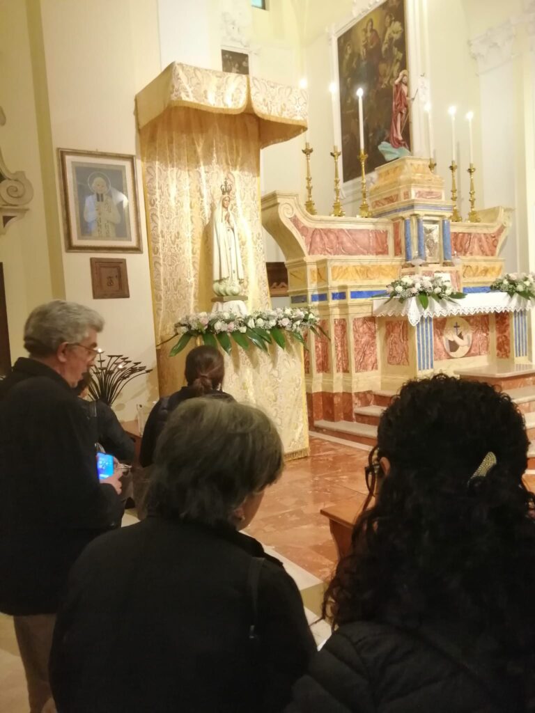 PISTICCI AL TERMINE DELLA TRE GIORN I HA SALUTATO LA MADONNA DI FATIMA CON UN ARRIVEDERCI