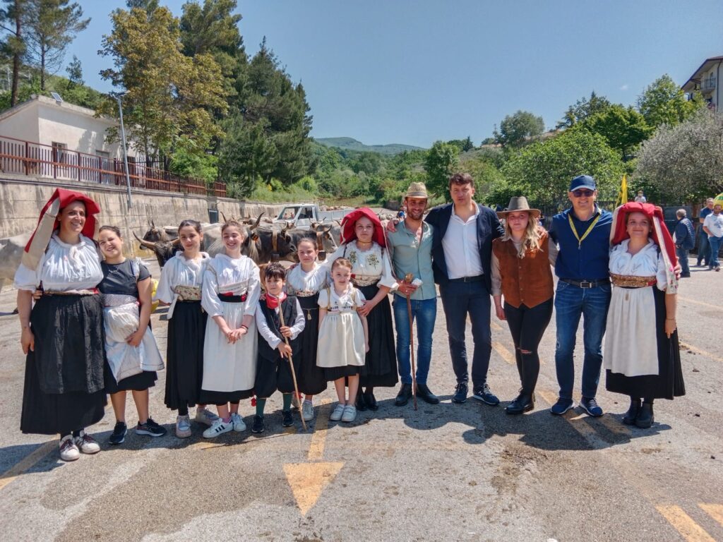 GRANDE PARTECIPAZIONE ALLA FESTA DELLA TRANSUMANZA A PICERNO transumanza