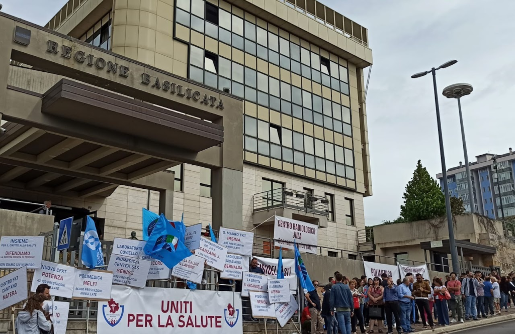 Sanità: L'Unità di Crisi chiama a raccolta per la manifestazione di martedì raccolta