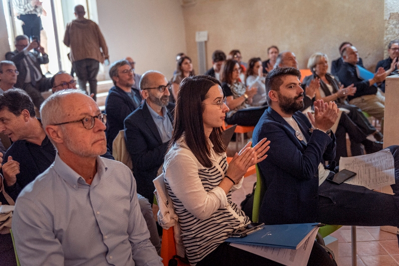 Al Distretto del Mobile Imbottito di Matera si parla di tecnologie per il controllo di gestione nelle PMI con il Politecnico di Bari distretto