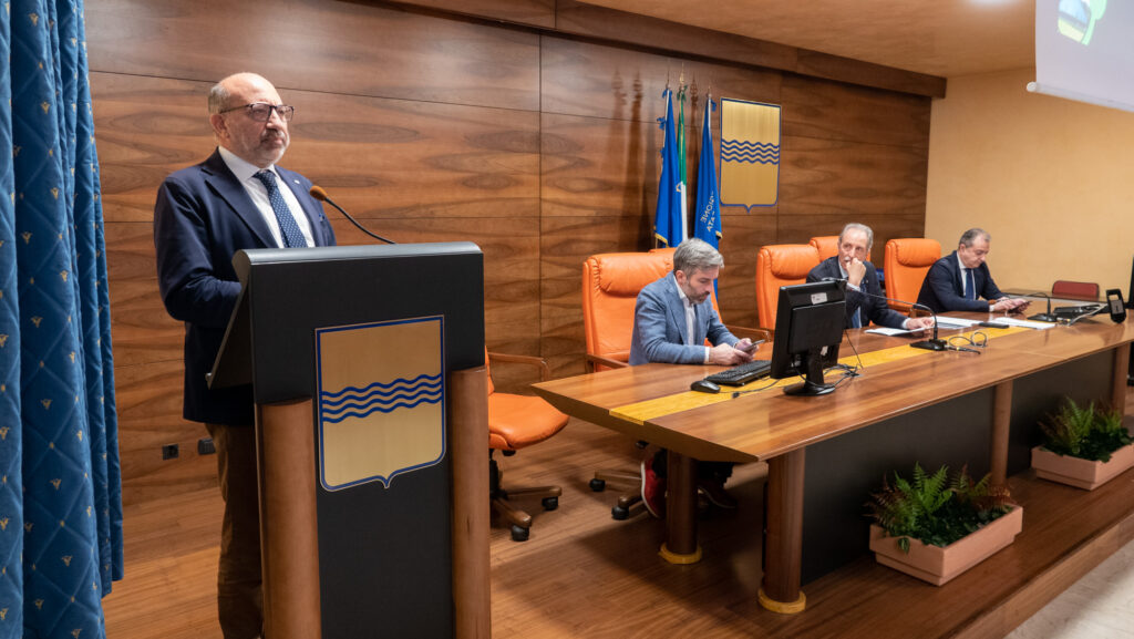 Accordo Regione – Eni - Shell, via libera a 5 progetti “no oil” regione