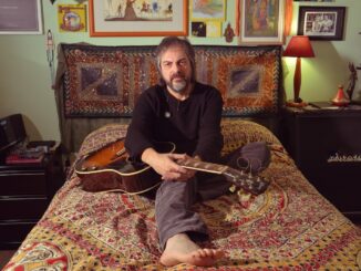 Giovedì 15 giugno - Un gusto superiore. Il cantautorato progressivo italiano dal beat al bit di Piergiorgio Pardo con Amerigo Verardi a Lecce