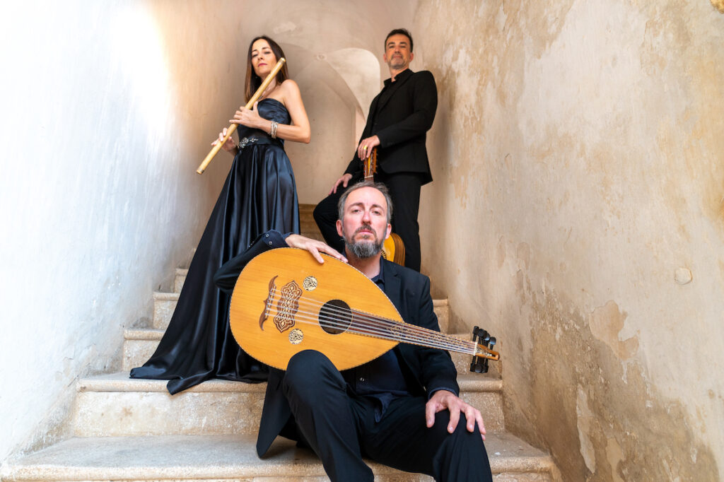 In distribuzione "La Novia”, quarto album del trio pugliese La Cantiga de la Serena (Zero Nove Nove) quarto